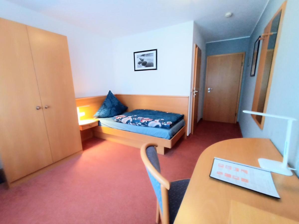 Bodensee Gaestehaus Tettnang Albergo Extérieur photo