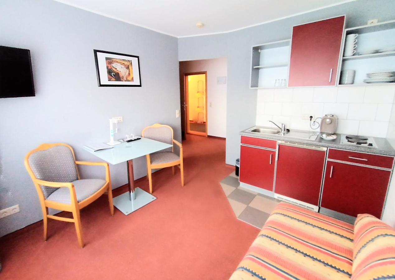 Bodensee Gaestehaus Tettnang Albergo Extérieur photo